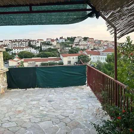 Studio Apartman Centar חוואר